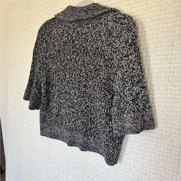 Button Down Top✨ - Picture 8 of 8